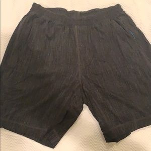 Men’s size L Pacebreaker short with liner